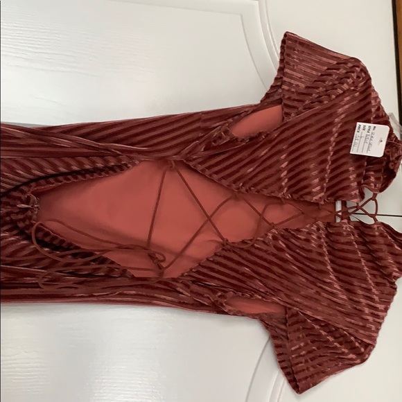 Rose high neck dress - Picture 2 of 5